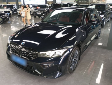 BMW 3 Series 2024 car image 
