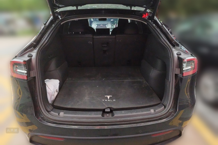 Tesla Model Y 2023 #21 Tesla Model Y 2023 car image #21