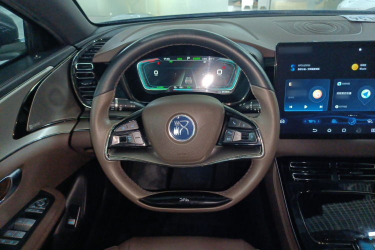 BYD Han 2022 car image #11