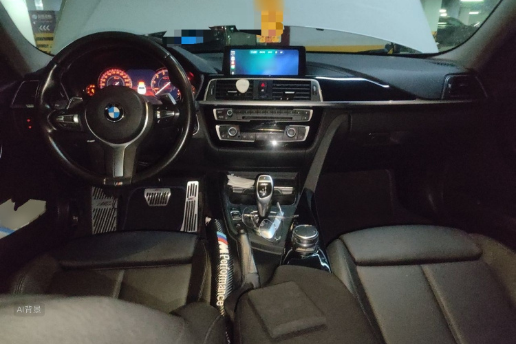 BMW 3 Series 2019 car image #11