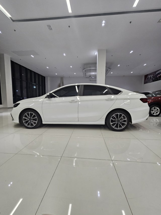GEELY Binray 2022 صورة سيارة #3