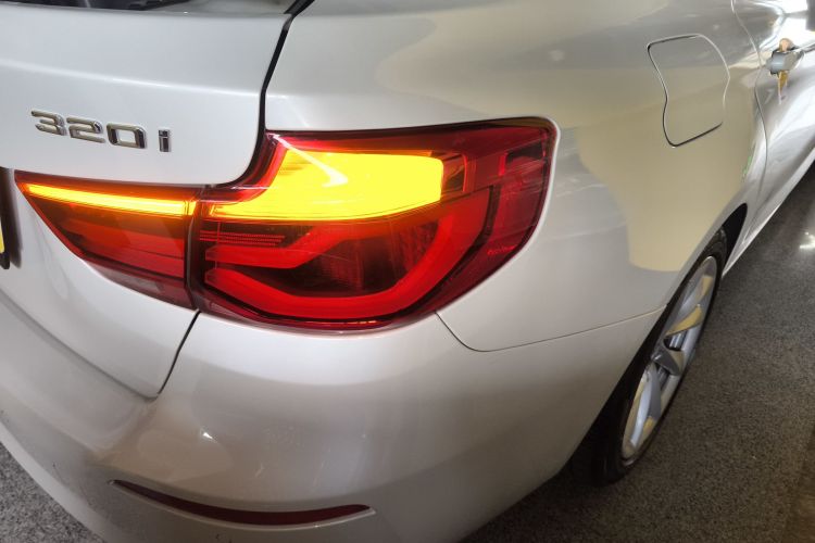 BMW 3 Series GT 2019 car image #8