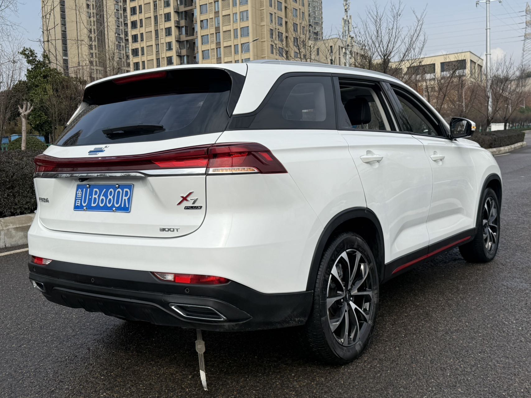 2023 car image #4