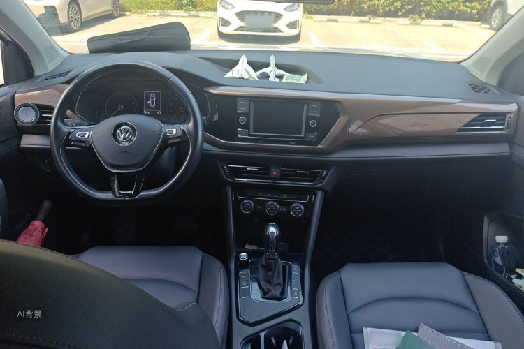 Volkswagen Tharu 2019 car image #11
