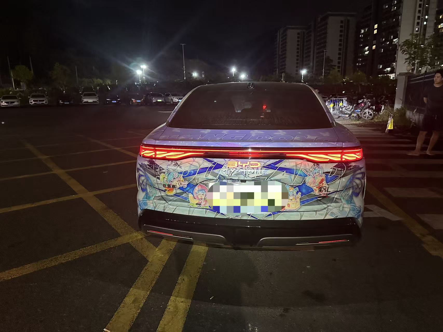 BYD HanL 2025 immagine di auto #4