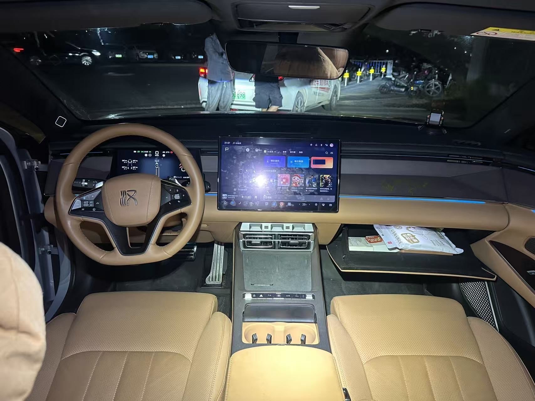 BYD HanL 2025 immagine di auto #7