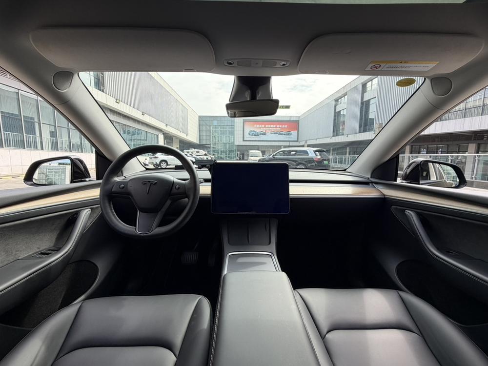 Tesla Model Y 2021 #11 Tesla Model Y 2021 car image #11
