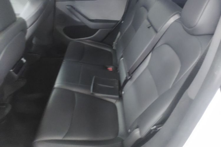 Tesla Model Y 2025 #13 Tesla Model Y 2025 immagine di auto #13