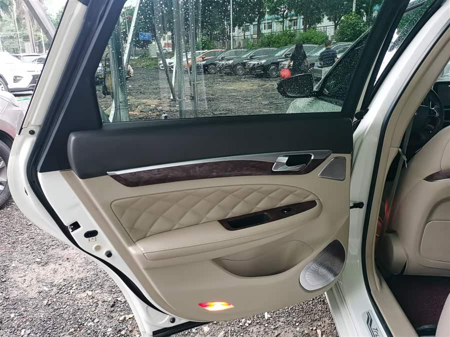 GAC Trumpchi GA8 2017 car image #28