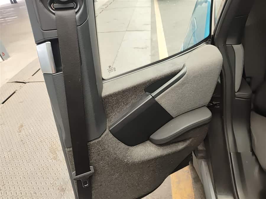 BMW i3 (Imported) 2018 car image #28