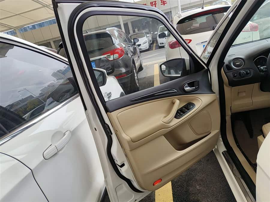 Ford S-MAX 2013 изображение автомобиля #28