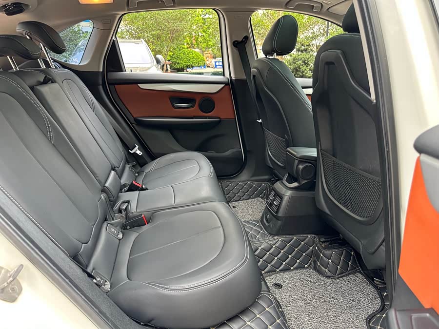 BMW 2 Series Tourer (Imported) 2015 #28 BMW 2 Series Tourer (Imported) 2015 car image #28