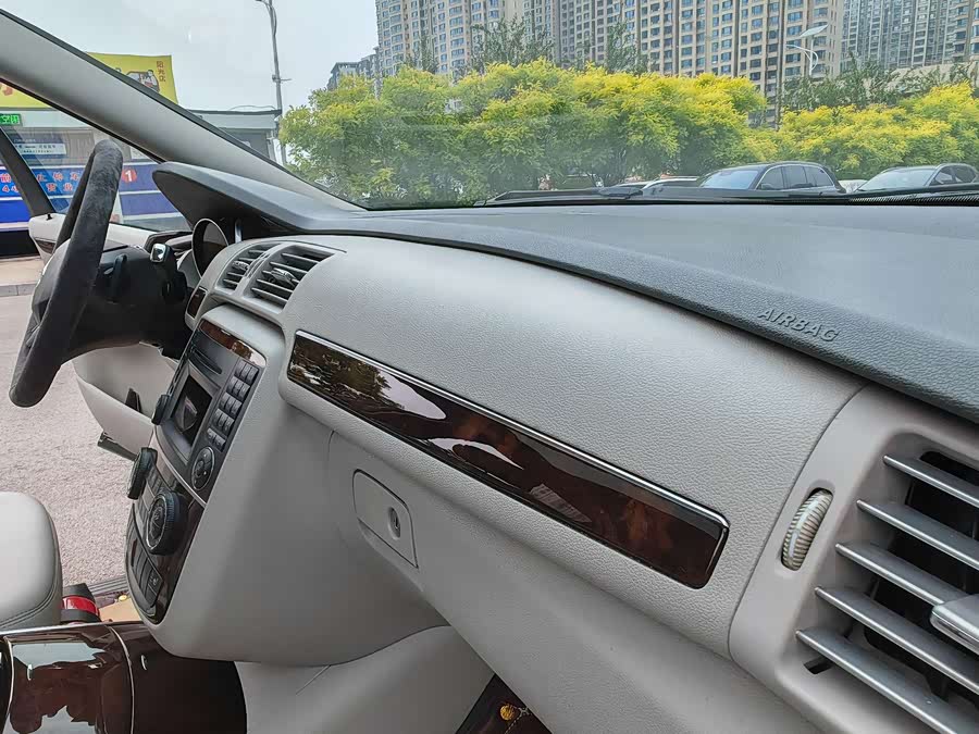 Mercedes-Benz R Class 2012 #28 Mercedes-Benz R Class 2012 car image #28