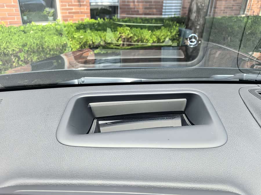 Mercedes-Benz Maybach S Class 2024 car image #28