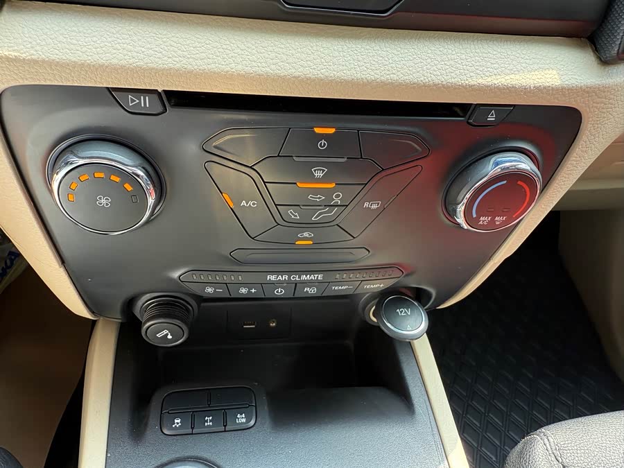 Ford Everest 2016 car image #28