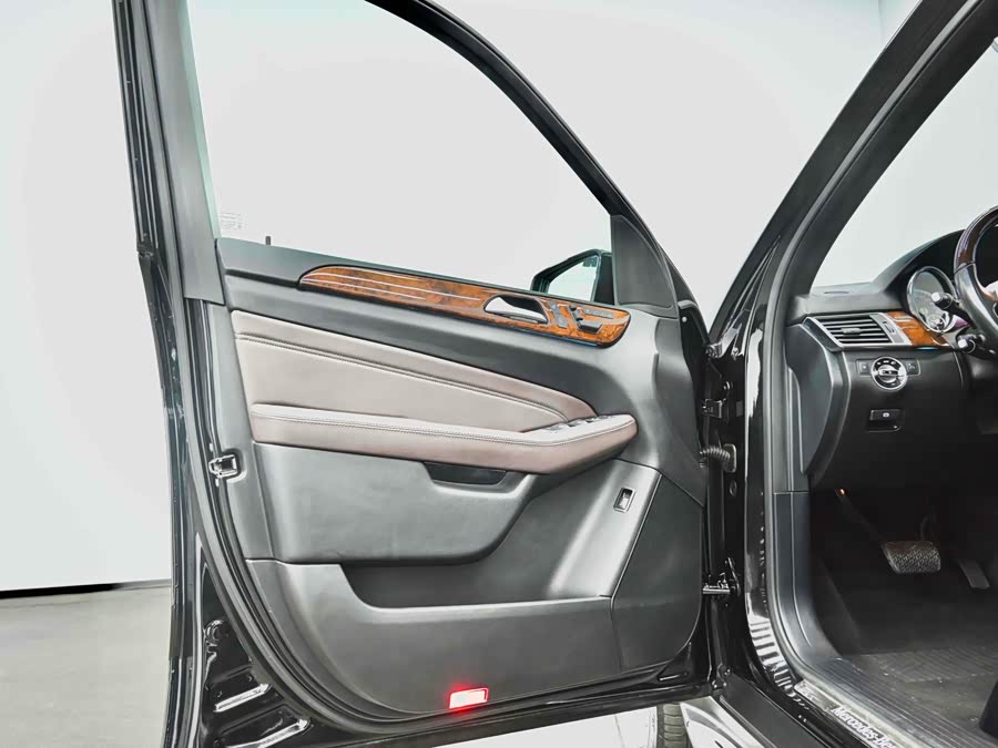 Mercedes-Benz M Class 2014 #28 Mercedes-Benz M Class 2014 car image #28