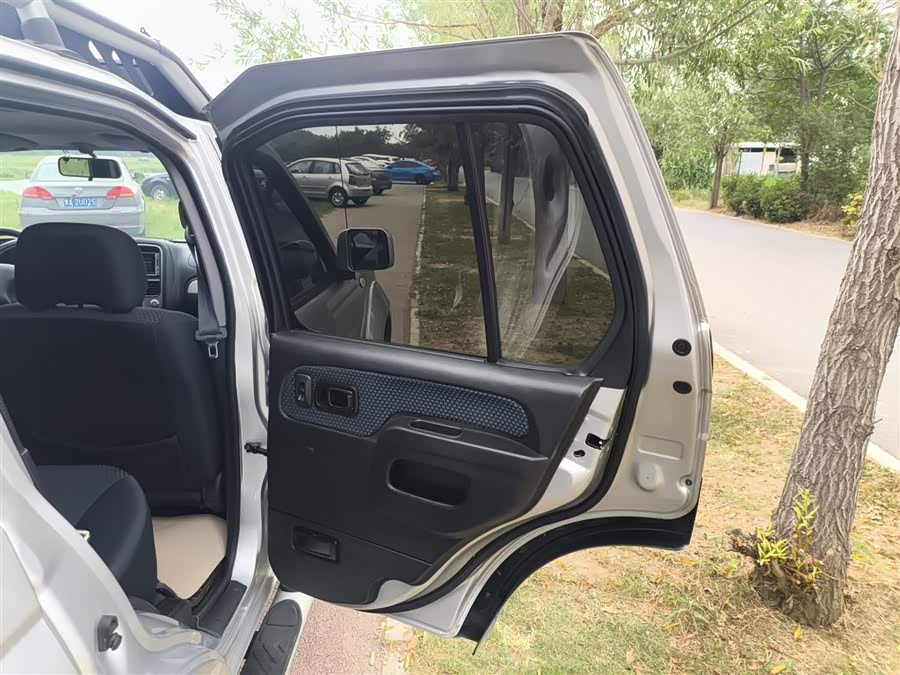 日产 日产帕拉丁 2016 汽车图片 #28