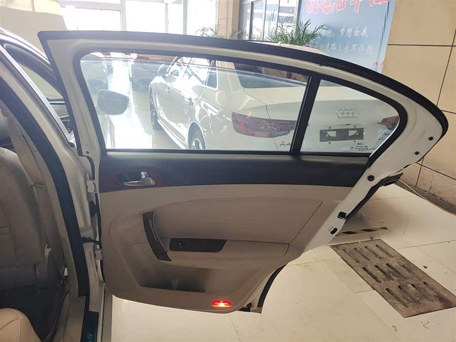 GAC Trumpchi GA5 2013 car image #28