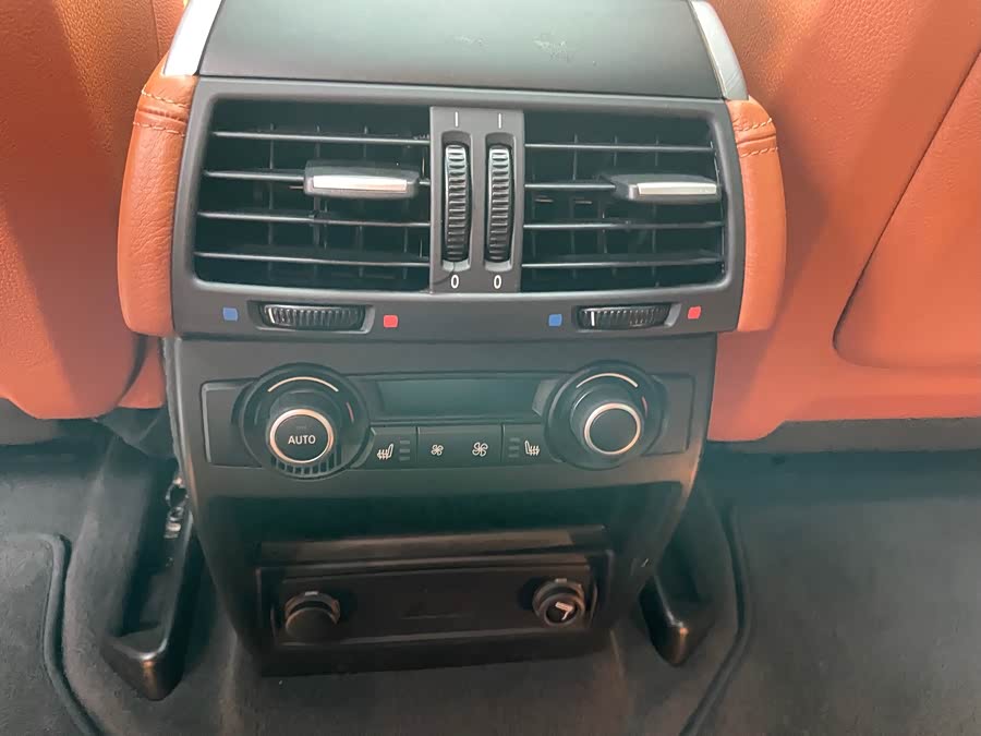 BMW X6 M 2013 #28 BMW X6 M 2013 car image #28