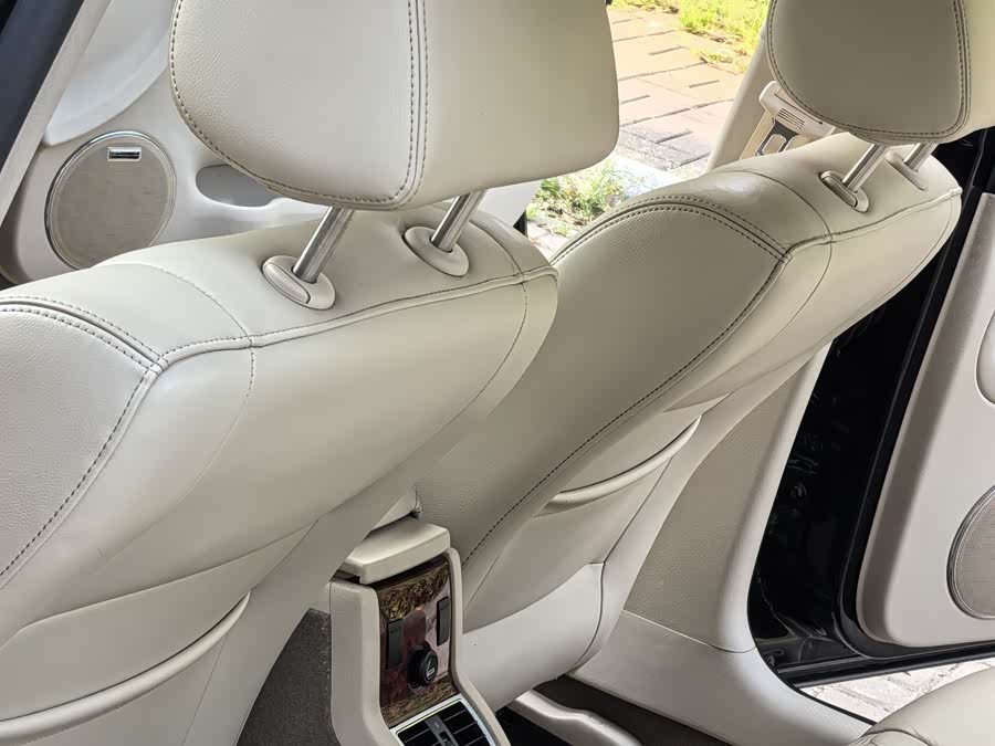 Volkswagen Passat Lingyu 2011 car image #28