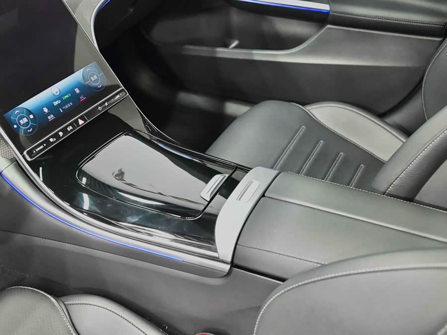 Mercedes-Benz C Class New Energy 2022 صورة سيارة #28