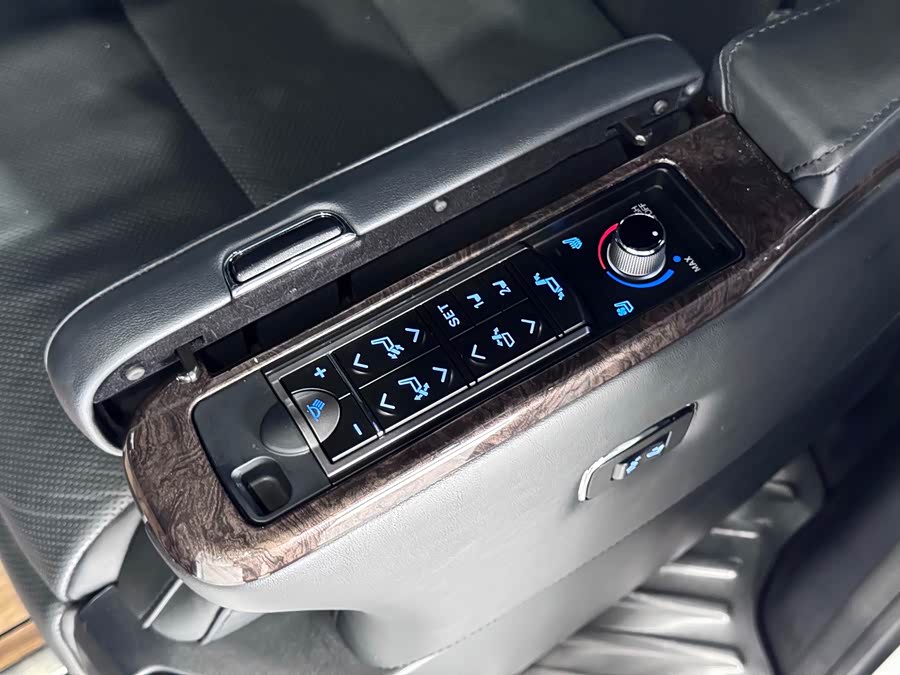 Toyota Alphard 2020 #28 Toyota Alphard 2020 car image #28