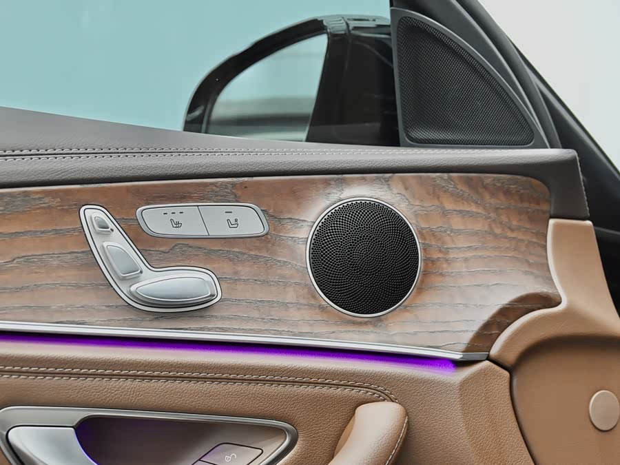 Mercedes-Benz E Class New Energy 2021 car image #28