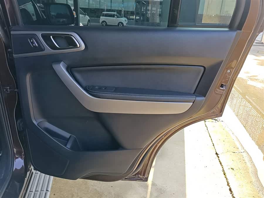 Ford Everest 2018 #28 Ford Everest 2018 car image #28