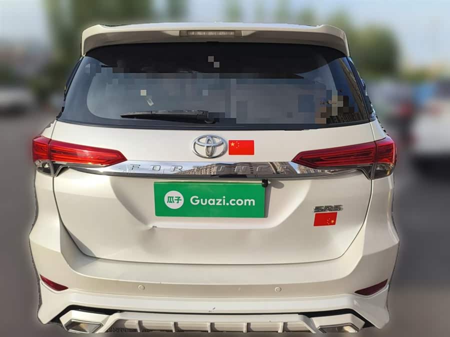 Toyota Fortuner 2017 صورة سيارة #28