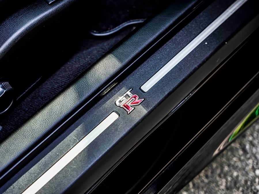 日产 日产GT-R 2012 汽车图片 #28