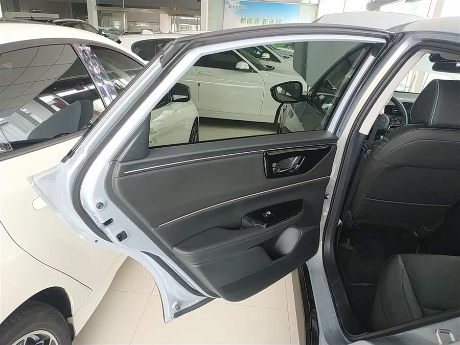 Honda e:NP2 2024 car image #28