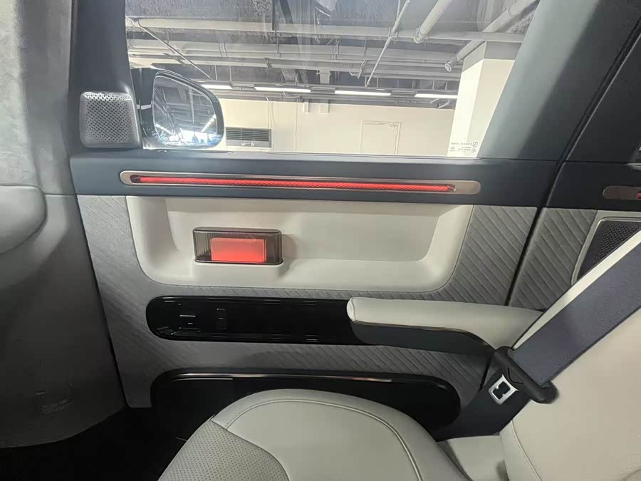 Zeekr MIX 2024 صورة سيارة #28