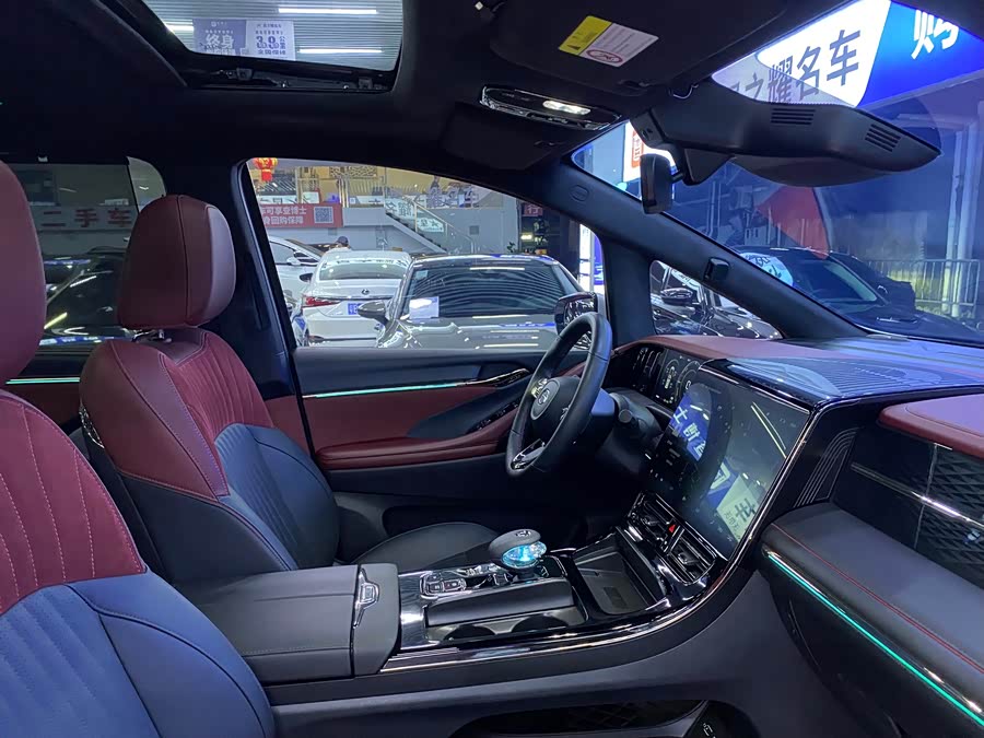 GAC Trumpchi M8 2024 car image #28