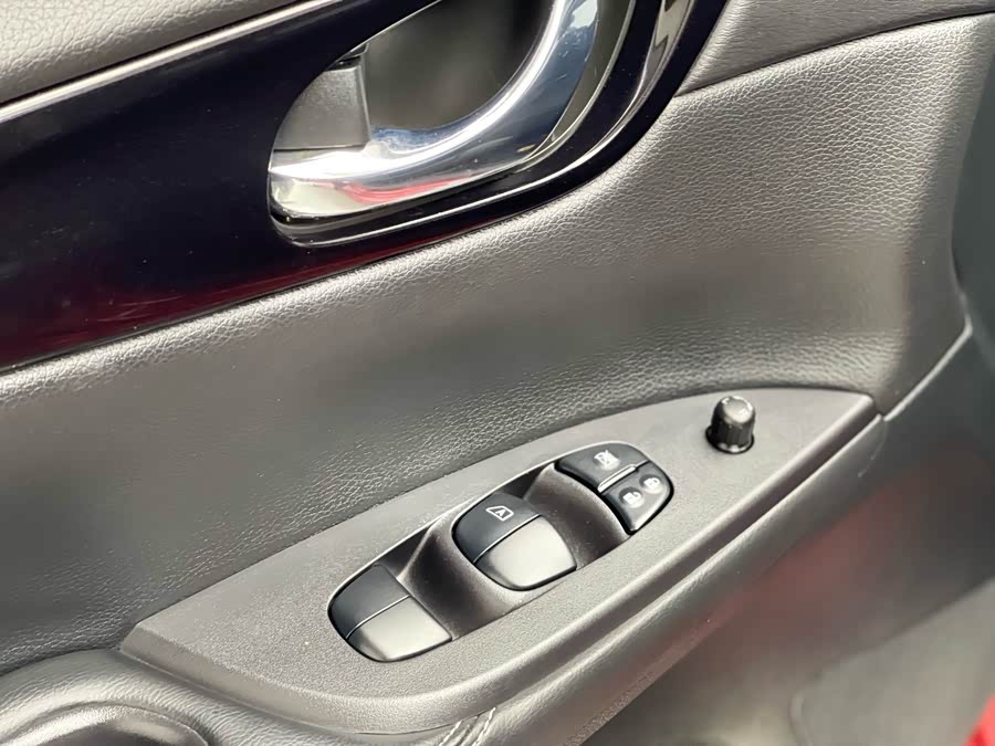 Nissan X-Trail 2023 car image #28