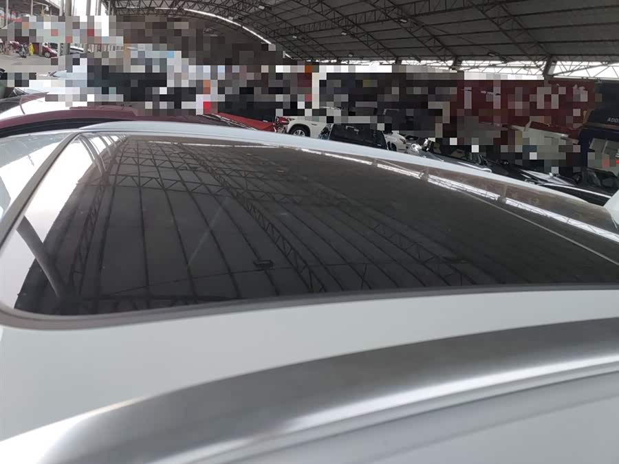 Audi Q5 e-tron 2024 immagine di auto #28