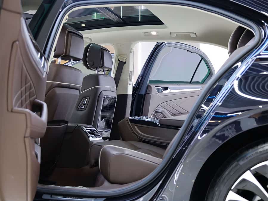 Volkswagen Phideon 2023 immagine di auto #28