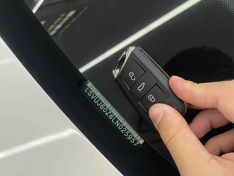 Skoda Kodiaq 2021 car image #28