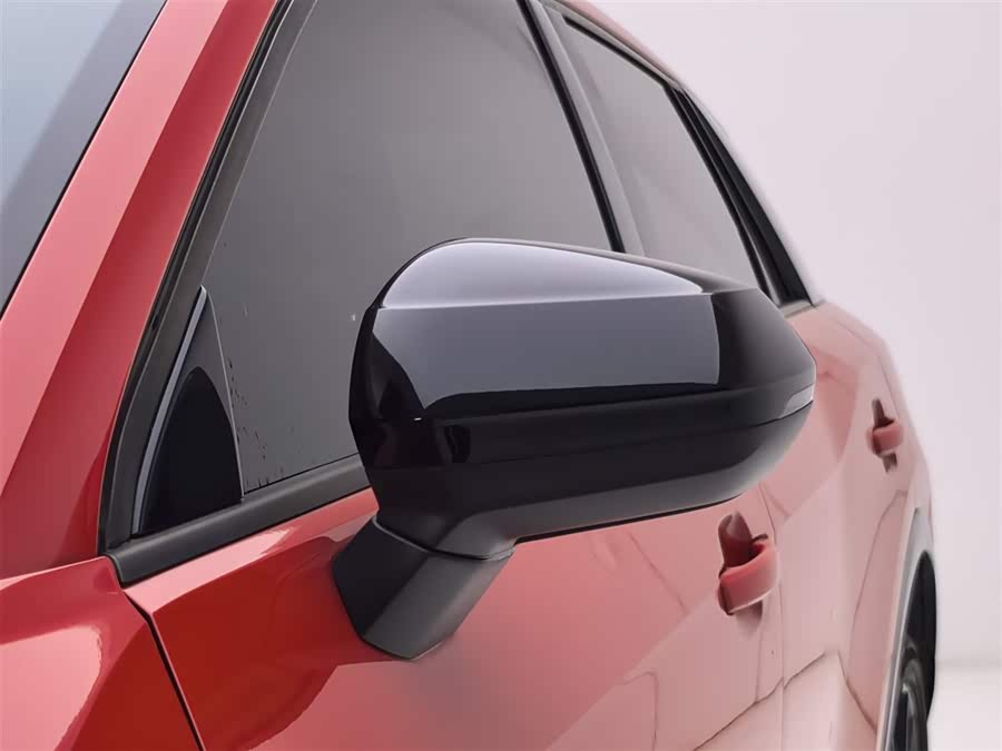 Audi Q2L 2018 car image #28