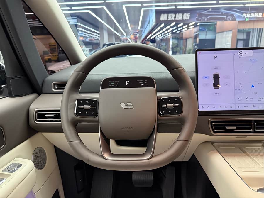 理想汽车 理想MEGA 2025 汽车图片 #28