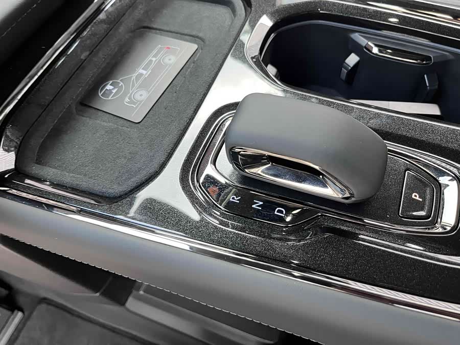 Volkswagen Phideon 2025 immagine di auto #28