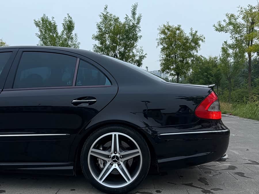 Mercedes-Benz E AMG 2008 immagine di auto #28