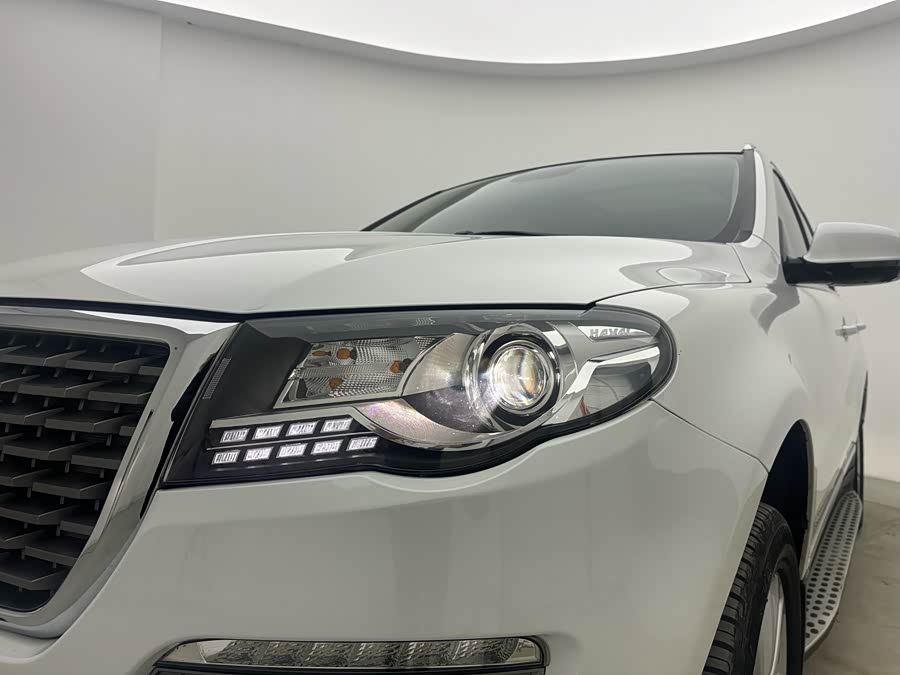 Haval H8 2017 car image #28