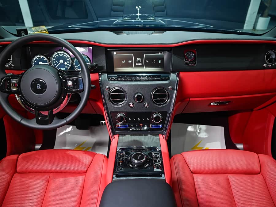 Rolls-Royce Cullinan 2023 car image #28