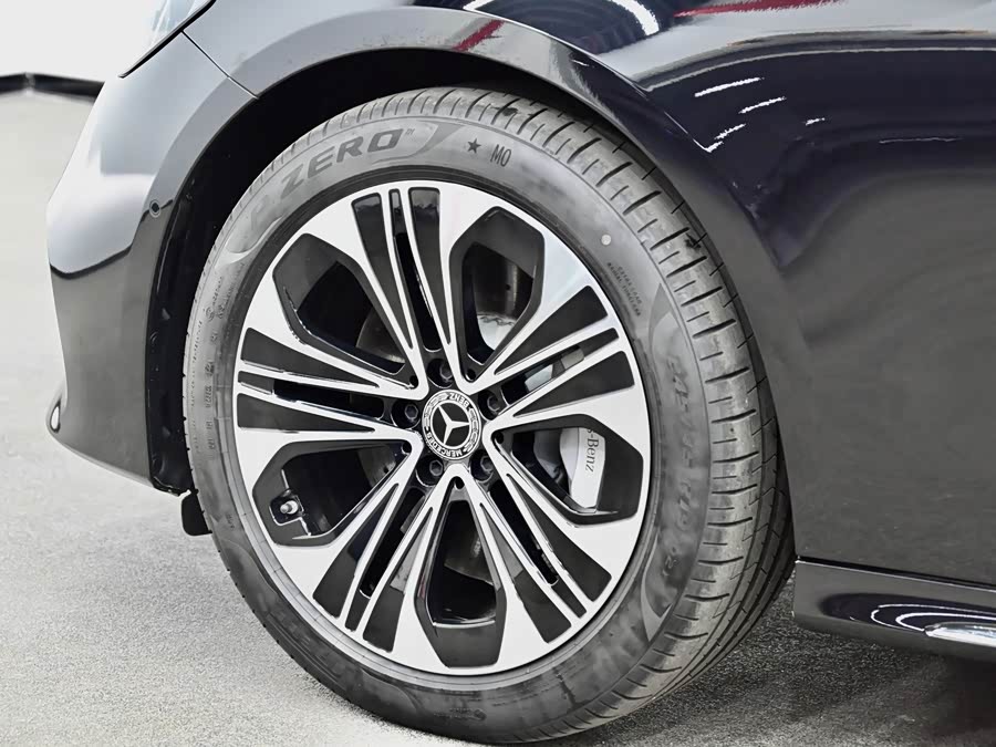 Mercedes-Benz E Class New Energy 2024 immagine di auto #28