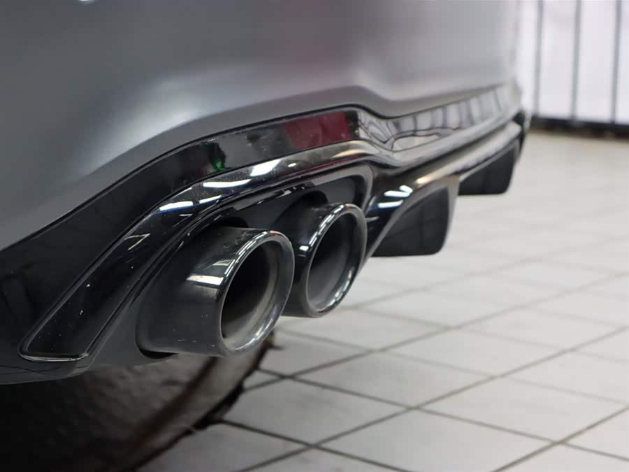 Mercedes-Benz E AMG 2022 immagine di auto #28