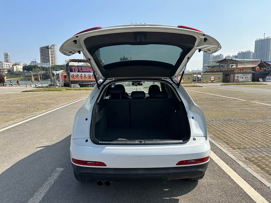 Audi Q3 2015 صورة سيارة #28