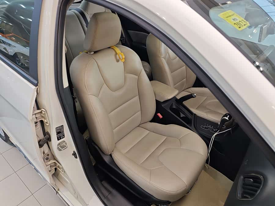 GAC Trumpchi GA3S 2015 #28 GAC Trumpchi GA3S 2015 car image #28