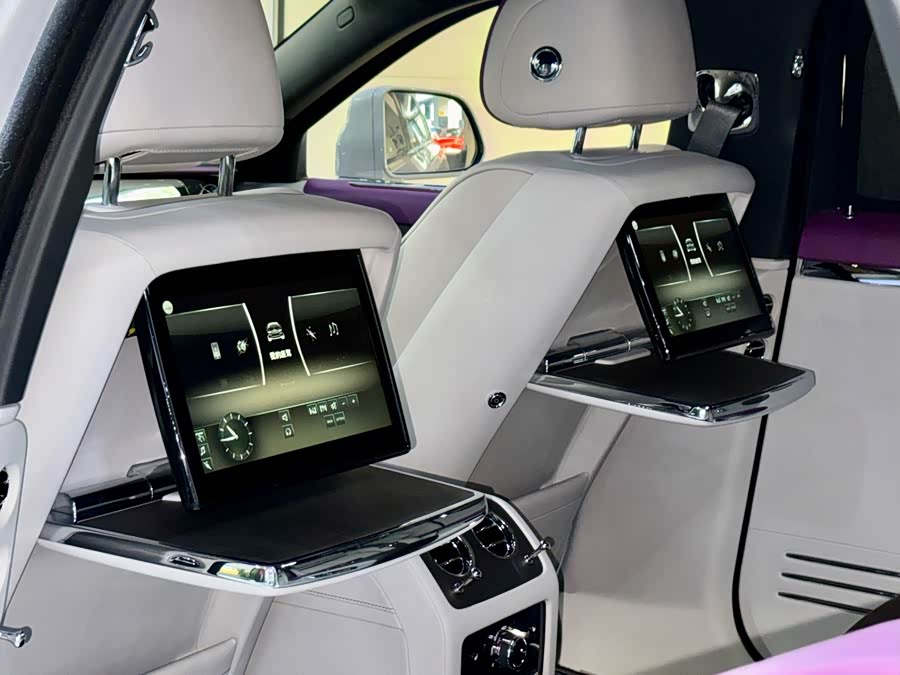 劳斯莱斯 古思特 2023 汽车图片 #28