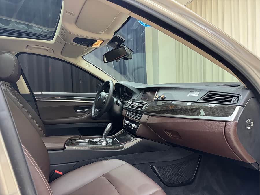 BMW 5 Series 2016 #28 BMW 5 Series 2016 car image #28