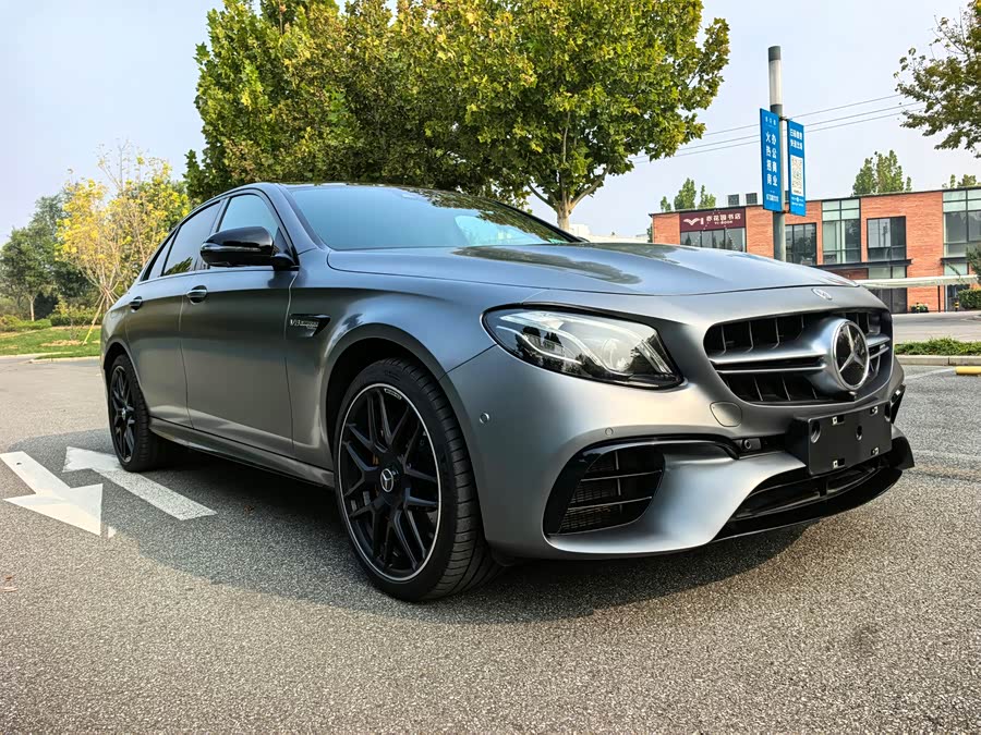 Mercedes-Benz E AMG 2020 صورة سيارة #28